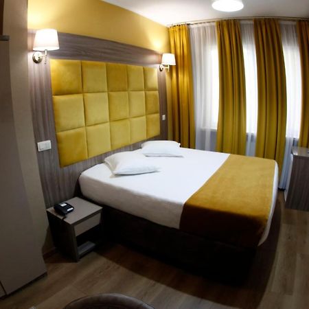 Hotel Midi-Zuid Saint-Gilles Exteriér fotografie