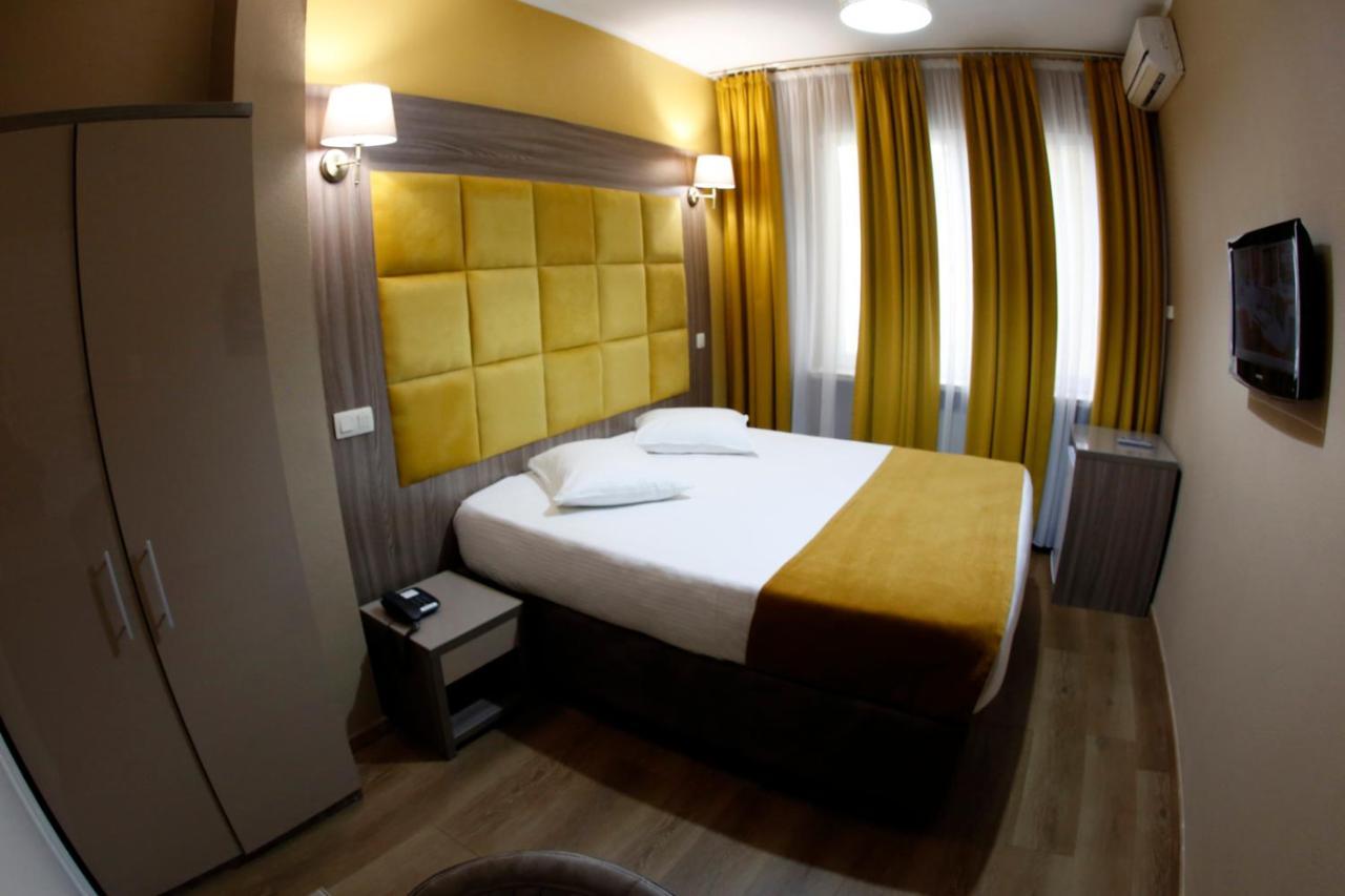 Hotel Midi-Zuid Saint-Gilles Exteriér fotografie
