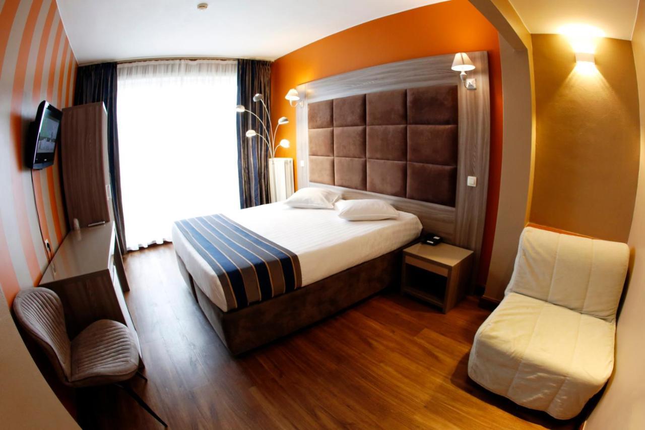Hotel Midi-Zuid Saint-Gilles Exteriér fotografie