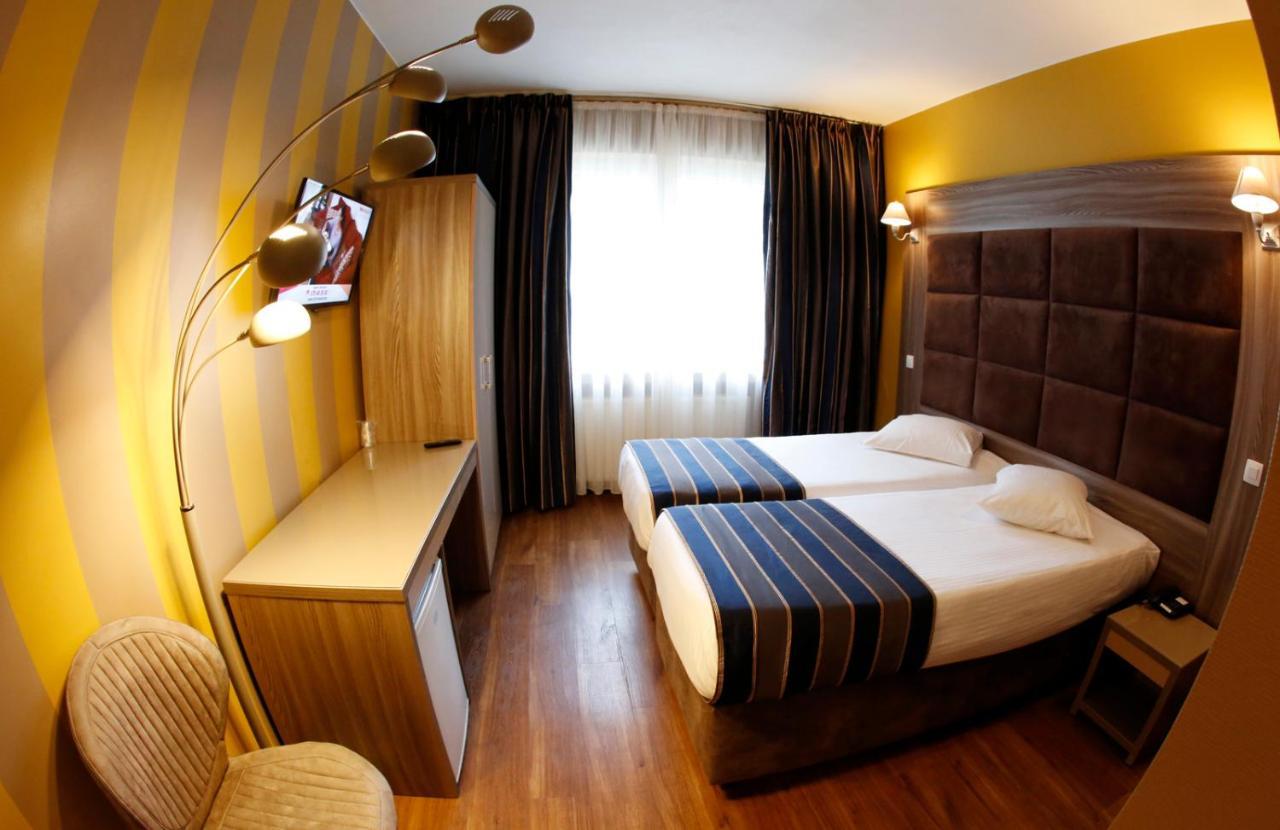 Hotel Midi-Zuid Saint-Gilles Exteriér fotografie