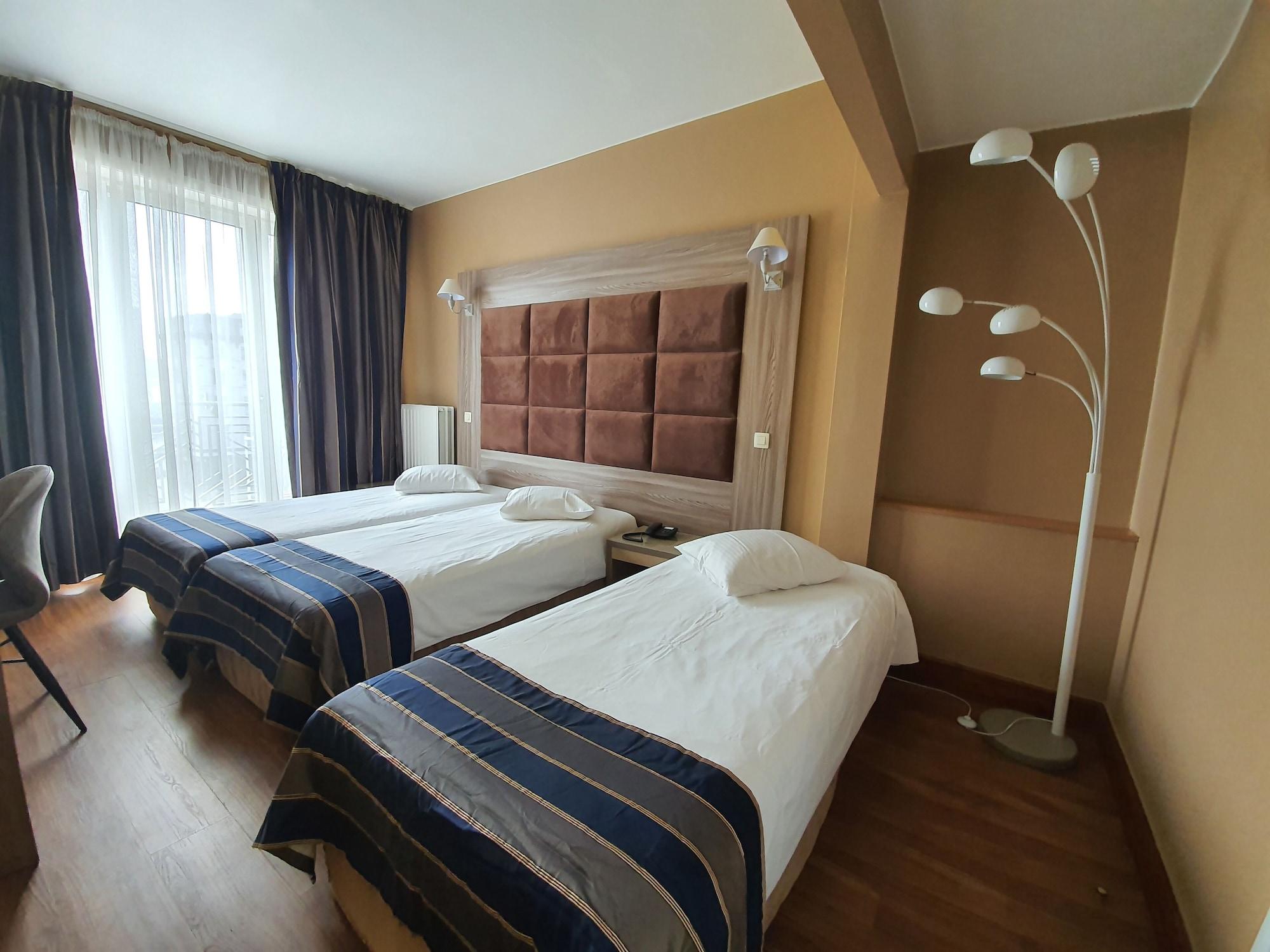 Hotel Midi-Zuid Saint-Gilles Exteriér fotografie